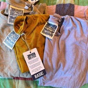 NWT lot of 3 men’s xs jungmaven